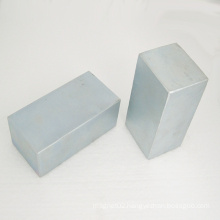 Block Permanent Magnets with Strong Magnetic